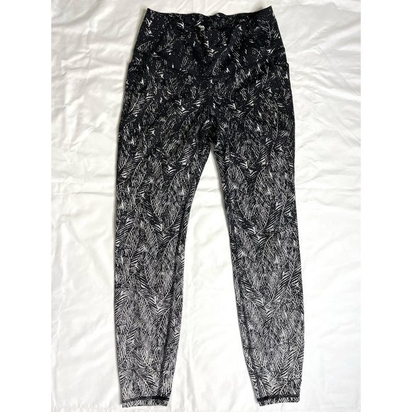 All in Motion Workout Leggings - Picture 2 of 7